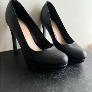 Le Chateau Black Stiletto Heels with Platform